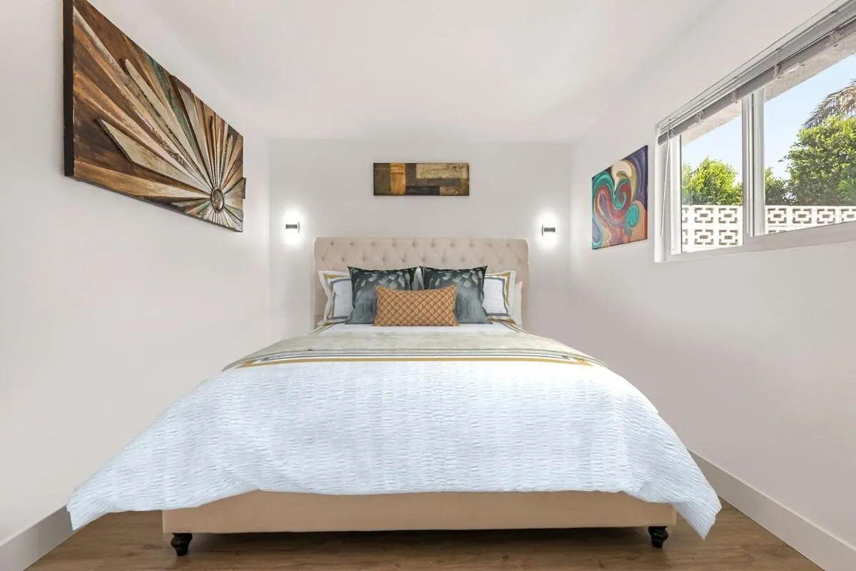 Tatil Evi Mid-Century Modern Oasis Near Downtown Palm Springs Villa ABD
